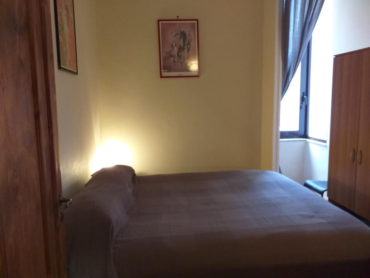 Relax In Centro Bed & Breakfast Naples Exterior photo
